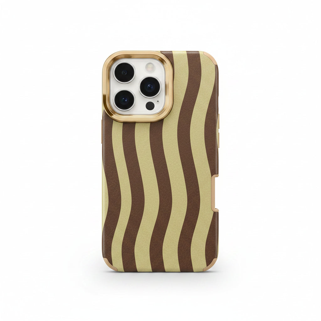 Vintage Wavy Leather MagSafe iPhone Case