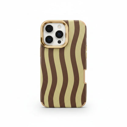 Vintage Wavy Leather MagSafe iPhone Case