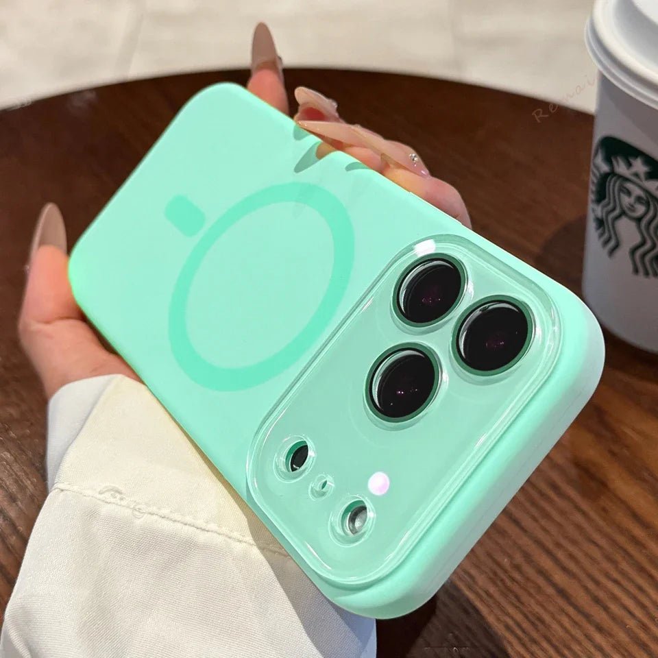 SilkShield | MagSafe Silicone Case