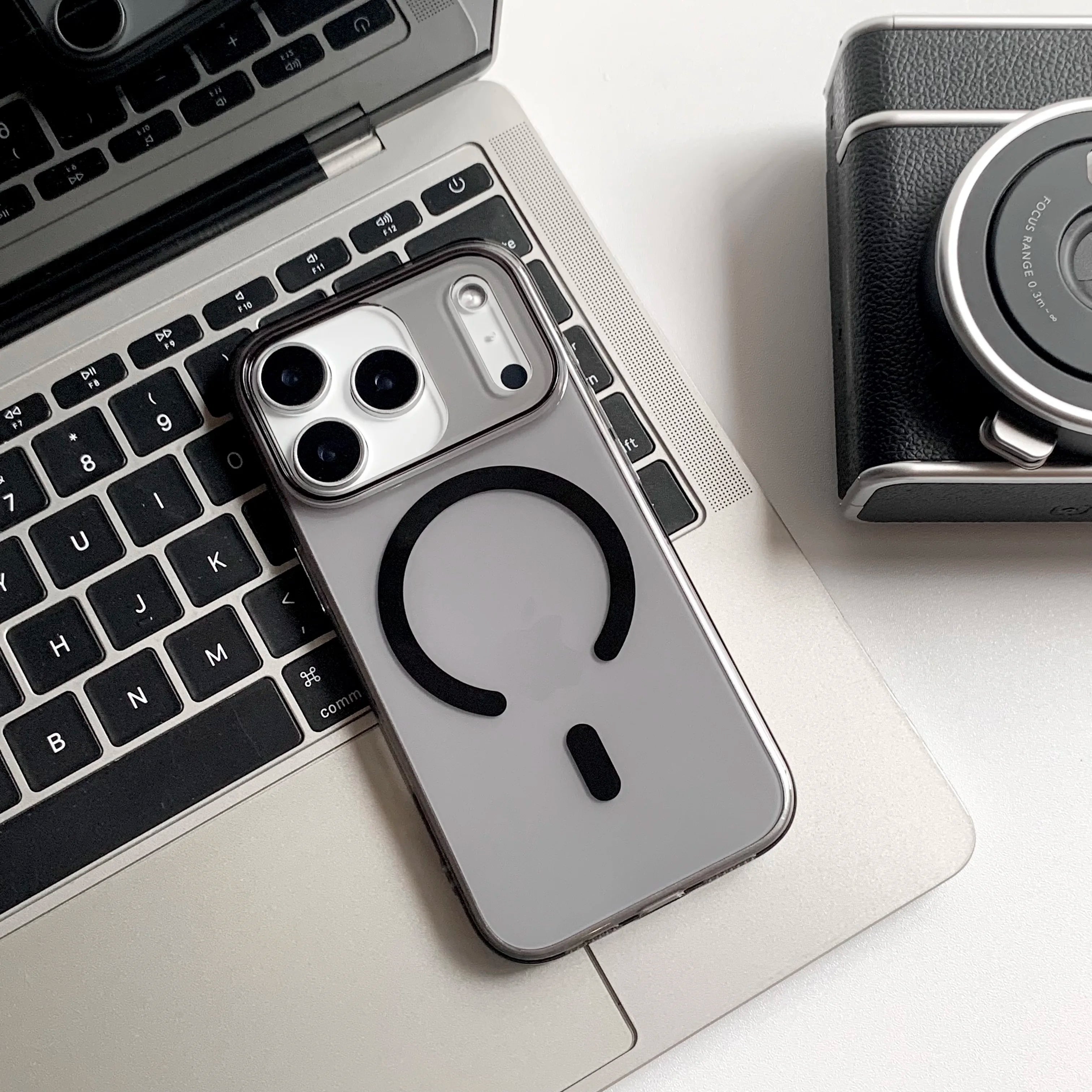 CrystalArmor | MagSafe Clear Case