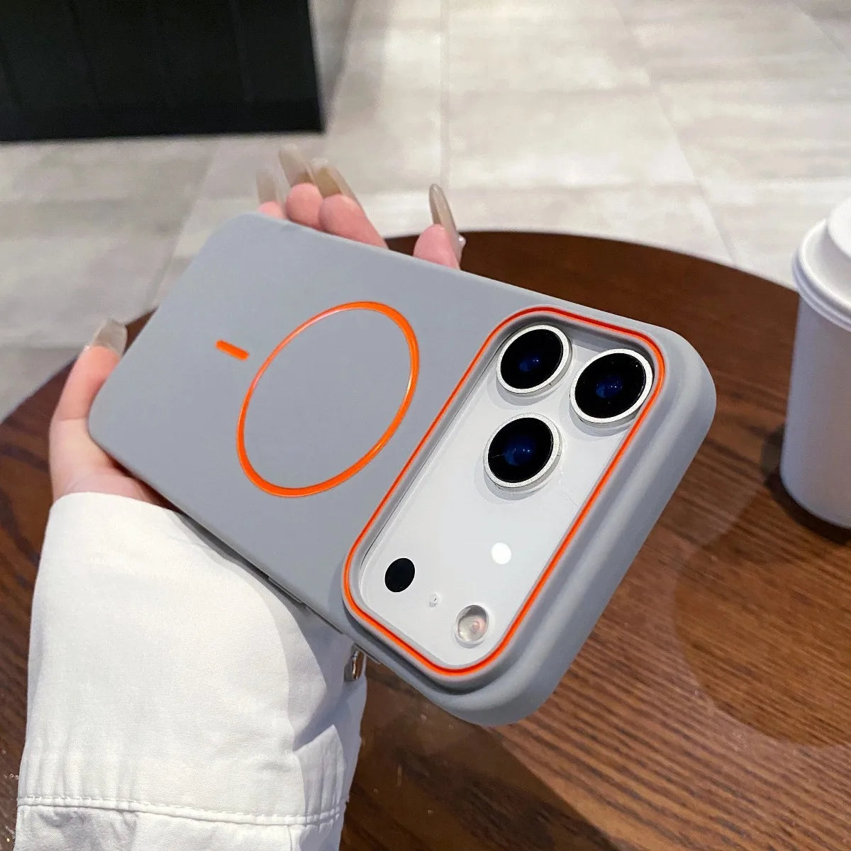 AeroMag Slim | Magnetic Matte Case