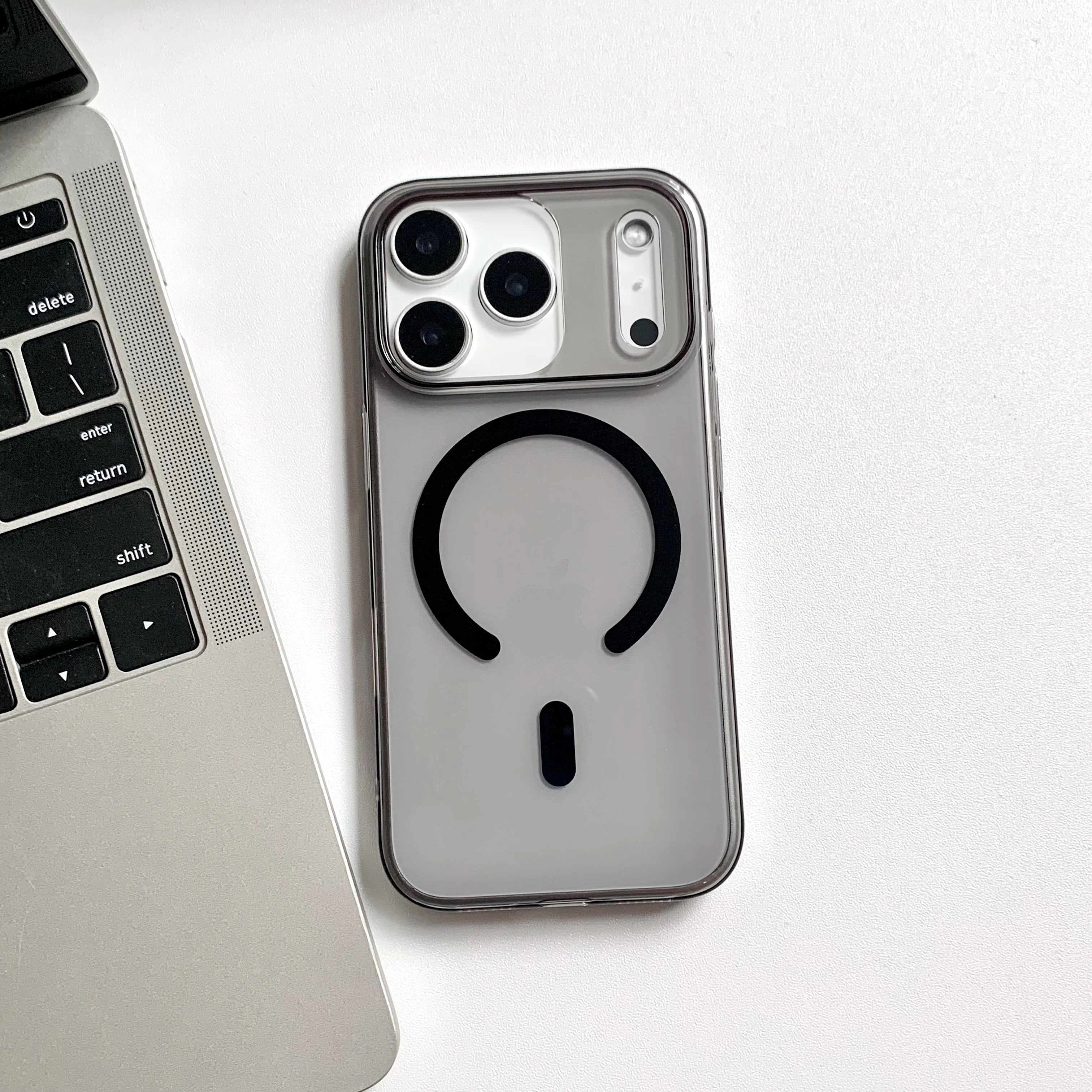 CrystalArmor | MagSafe Clear Case