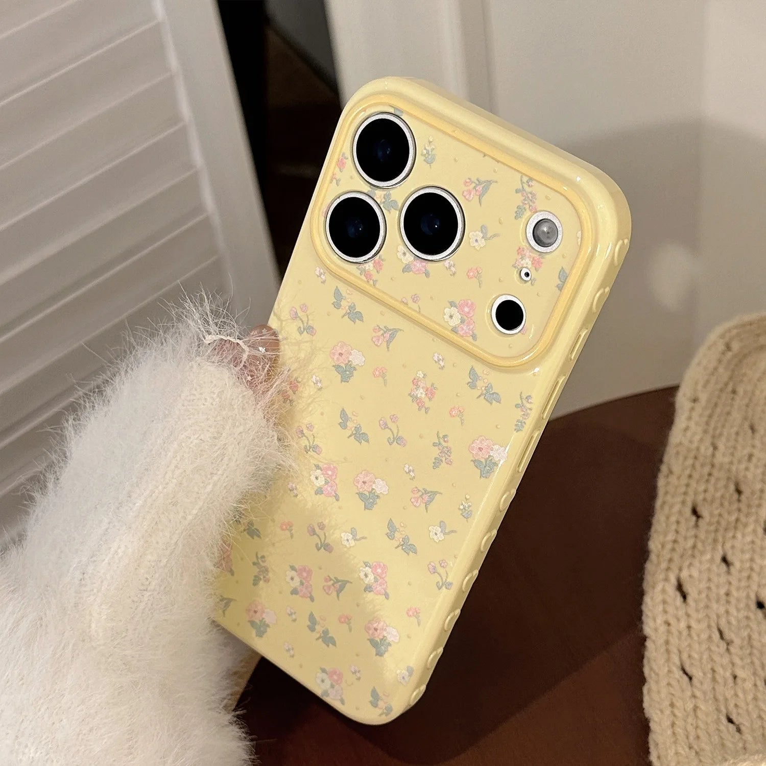 ButterBloom | Floral Garden Case
