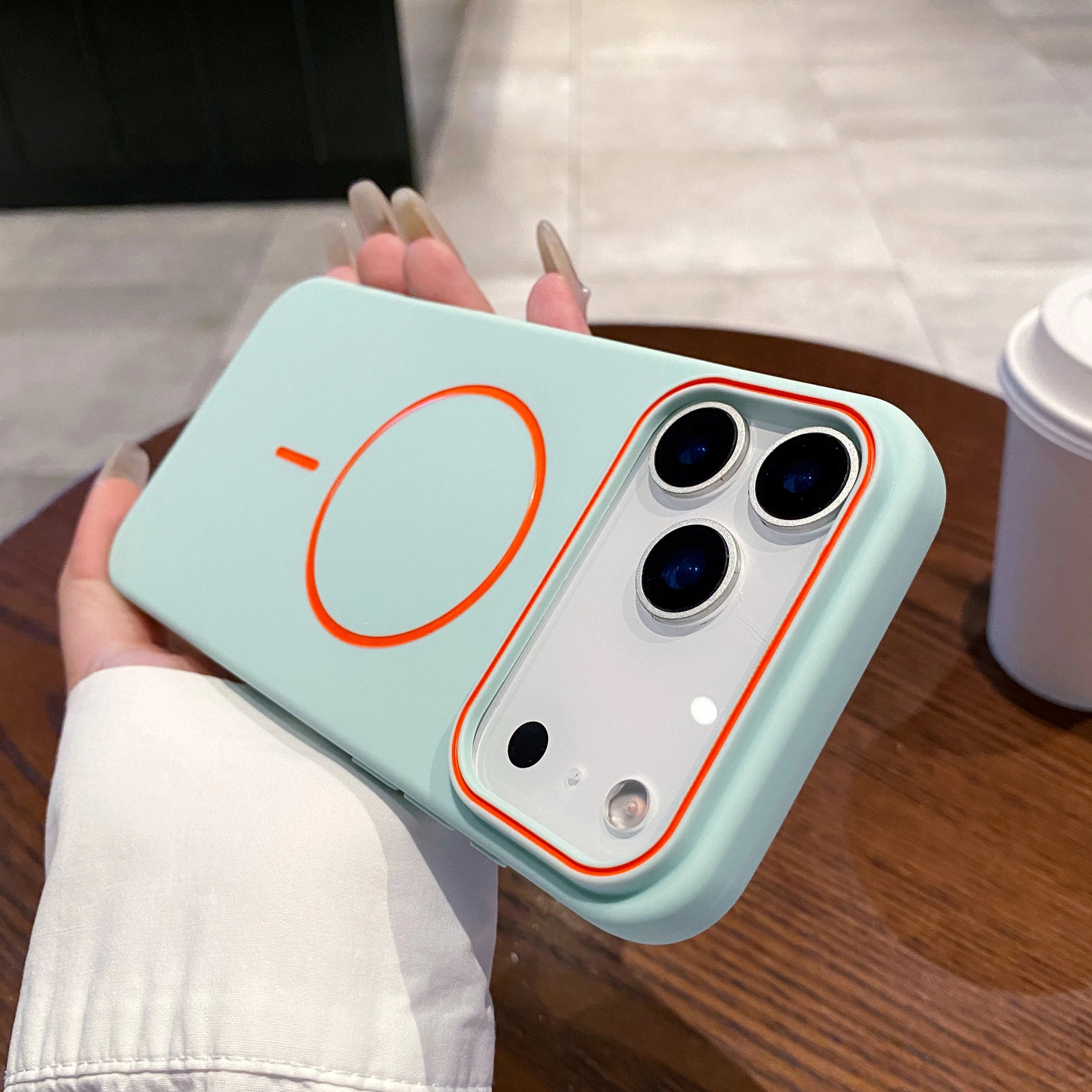 AeroMag Slim | Magnetic Matte Case