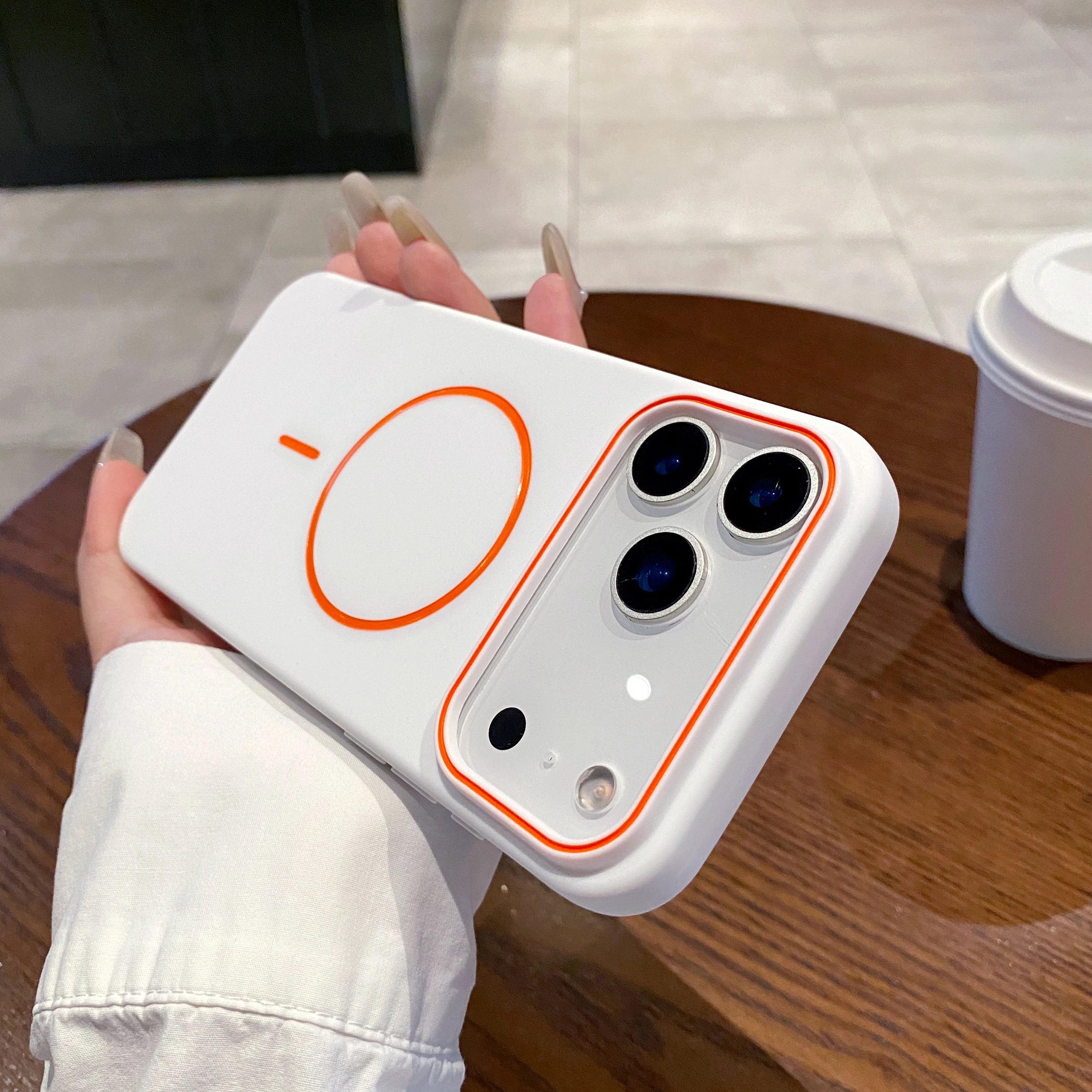 AeroMag Slim | Magnetic Matte Case