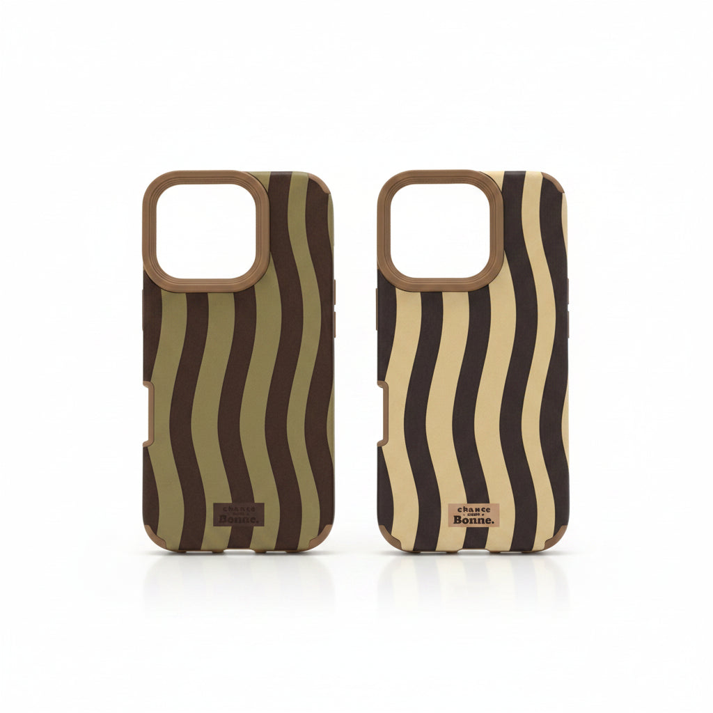 Vintage Wavy Leather MagSafe iPhone Case
