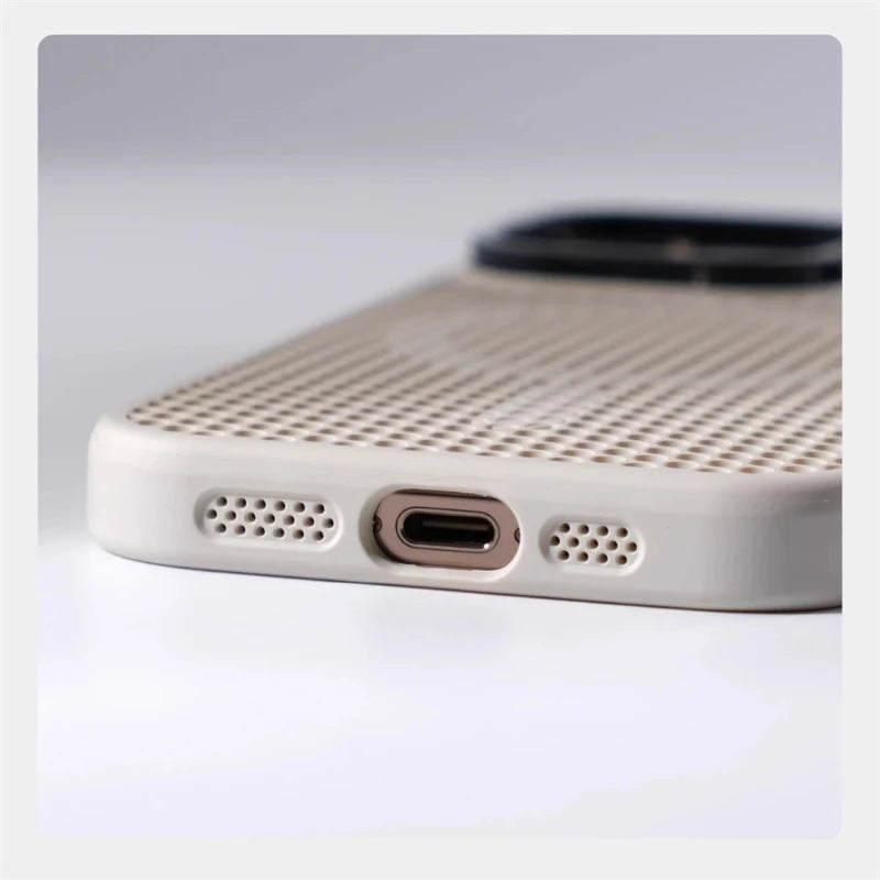 AeroCool Mag | Camera Mount Case